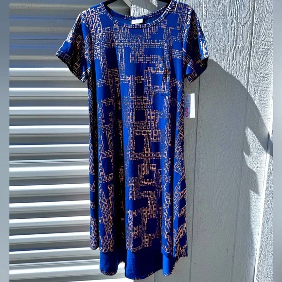 Brand New LuLaRoe Dark Blue and Gold Geometric Pattern Carly Dress - Picture 1 of 7